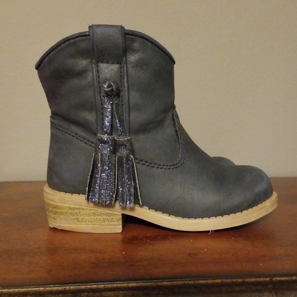 Cat and Jack Navy boots - Picture 2 of 5